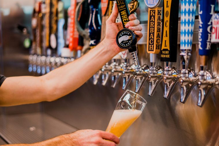 Best Beer Bar Chicago Old Town Pour House